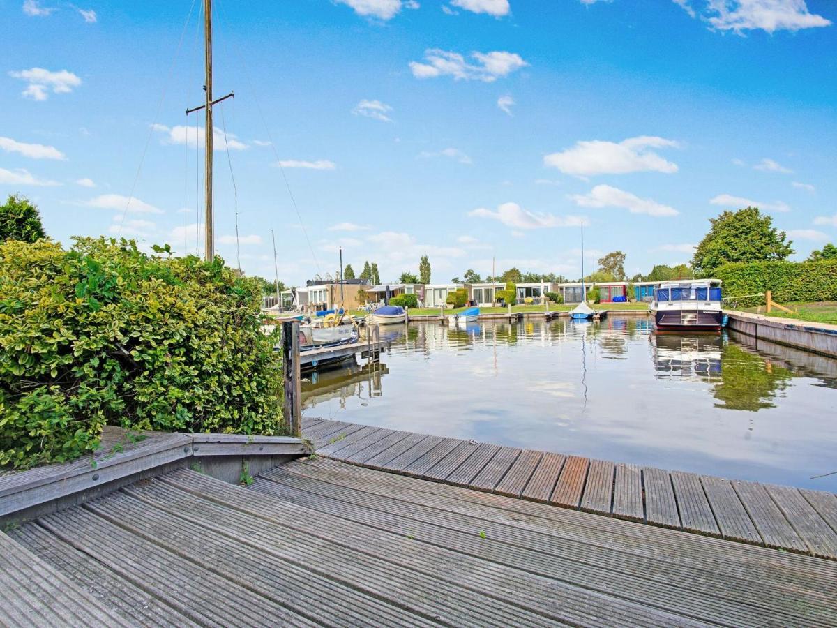 Waterfront Holiday Home With Jetty Boornzwaag over de Wielen Eksteriør bilde